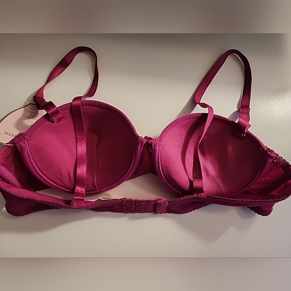 Basic Universal 5 way convertible full figure bra, size 36B. NEW WITH TAGS. - Picture 2 of 6